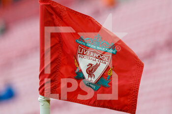 2021-08-08 - Liverpool corner flag before the Pre-Season Friendly football match between Liverpool and Athletic Bilbao on August 8, 2021 at Anfield in Liverpool, England - Photo Philip Bryan / ProSportsImages / DPPI - PRE-SEASON FRIENDLY MATCH - LIVERPOOL VS ATHLETIC BILBAO - FRIENDLY MATCH - SOCCER