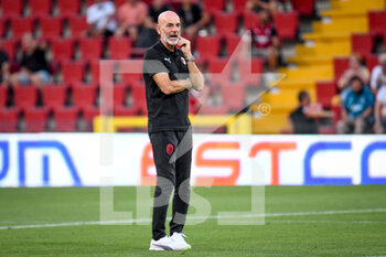 2021-08-14 - Stafano Pioli (Head Coach AC Milan) gestures during warm up - AC MILAN VS PANATHINAIKOS FC - FRIENDLY MATCH - SOCCER