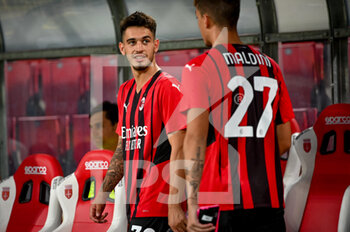 2021-08-14 - Andrea Capone (Milan) on the bench - AC MILAN VS PANATHINAIKOS FC - FRIENDLY MATCH - SOCCER