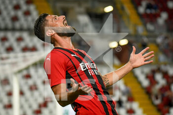 2021-08-14 - Disappointment of Olivier Giroud (Milan) - AC MILAN VS PANATHINAIKOS FC - FRIENDLY MATCH - SOCCER