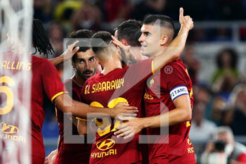 2021-08-14 - Gianluca Mancini of Roma (R) celebrates with his teammates after scoring 2-0 goal during the Pre-Season Friendly football match between AS Roma and Raja Casablanca on August 14, 2021 at Stadio Olimpico in Rome, Italy - Photo Federico Proietti / DPPI - AS ROMA VS RAJA CASABLANCA - FRIENDLY MATCH - SOCCER