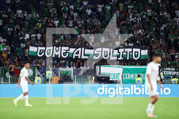 2021-08-14 - Supporters of Raja Casablanca show a banner during the Pre-Season Friendly football match between AS Roma and Raja Casablanca on August 14, 2021 at Stadio Olimpico in Rome, Italy - Photo Federico Proietti / DPPI - AS ROMA VS RAJA CASABLANCA - FRIENDLY MATCH - SOCCER