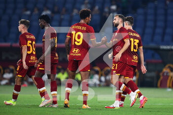 2021-08-14 - Borja Mayoral of Roma (R) celebrates with Bryan Reynolds after scoring 5-0 goal during the Pre-Season Friendly football match between AS Roma and Raja Casablanca on August 14, 2021 at Stadio Olimpico in Rome, Italy - Photo Federico Proietti / DPPI - AS ROMA VS RAJA CASABLANCA - FRIENDLY MATCH - SOCCER