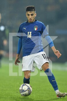 2021-11-16 - FROSINONE, ITALY -  November 16 :  Fabiano Parisi of Italy in Action during  Friendly Match soccer match between  Italy and Romania  at Benito Stirpe on November 12,2021 in Frosinone,Italy  - UNDER 21 TEST MATCH 2021 - ITALY VS ROMANIA - FRIENDLY MATCH - SOCCER