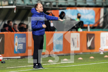 2021-11-29 - Coach Mark Parsons of the Netherlands during the Women's Friendly football match between The Netherlands and Japan on November 29, 2021 at Cars Jeans Stadion in Den Haag, Netherlands - WOMEN'S FRIENDLY MATCH - THE NETHERLANDS VS JAPAN - FRIENDLY MATCH - SOCCER
