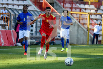2021-09-07 - Ivan Vukcevic (Montenegro) carries the ball - QUALIFICAZIONI EURO 2023 - ITALIA U21 VS MONTENEGRO - UEFA EUROPEAN - SOCCER