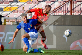 2021-09-07 - Ognjen Obradovic (Montenegro) in action against Lorenzo Colombo (Italy) - QUALIFICAZIONI EURO 2023 - ITALIA U21 VS MONTENEGRO - UEFA EUROPEAN - SOCCER