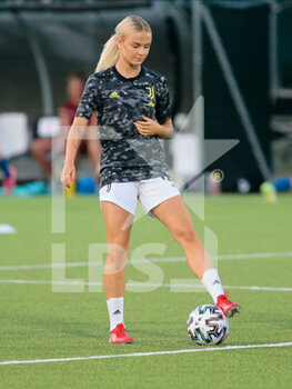 2021-08-21 - Matilde Lundrof (Juventus Women) warming up during the UEFA Women's Champions League, Round 1 - CP - Group 8 football match between St Polten and Juventus on August 21, 2021 at Juventus Training Center in Vinovo - Turin, Italy - Photo Nderim Kaceli - TURNO PRELIMINARE - JUVENTUS WOMEN VS ST POLTEN - UEFA CHAMPIONS LEAGUE WOMEN - SOCCER