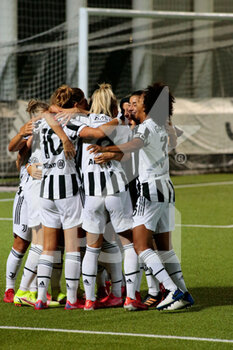 2021-08-21 - Juventus Women team celebrating during the UEFA Women's Champions League, Round 1 - CP - Group 8 football match between St Polten and Juventus on August 21, 2021 at Juventus Training Center in Vinovo - Turin, Italy - Photo Nderim Kaceli - TURNO PRELIMINARE - JUVENTUS WOMEN VS ST POLTEN - UEFA CHAMPIONS LEAGUE WOMEN - SOCCER