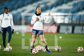 2021-11-18 - Sara Dabritz of PSG warms up during the UEFA Women's Champions League, Group B, football match between Real Madrid and Paris Saint-Germain on November 18, 2021 at Alfredo Di Stefano stadium in Valdebebas, Madrid, Spain - REAL MADRID VS PARIS SAINT-GERMAIN - UEFA CHAMPIONS LEAGUE WOMEN - SOCCER