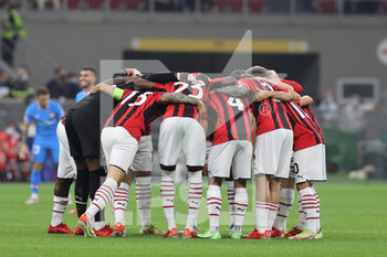 2021-09-28 - AC Milan team during the UEFA Champions League 2021/22 Group Stage - Group B football match between AC Milan and Club Atletico de Madrid at Giuseppe Meazza Stadium, Milan, Italy on September 28, 2021 - AC MILAN VS ATLETICO MADRID - UEFA CHAMPIONS LEAGUE - SOCCER