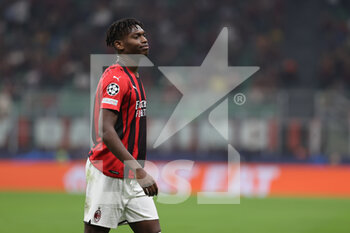 2021-09-28 - Rafael Leao of AC Milan in action during the UEFA Champions League 2021/22 Group Stage - Group B football match between AC Milan and Club Atletico de Madrid at Giuseppe Meazza Stadium, Milan, Italy on September 28, 2021 - AC MILAN VS ATLETICO MADRID - UEFA CHAMPIONS LEAGUE - SOCCER