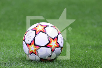 2021-09-28 - Official Adidas Champions League Matchball during the UEFA Champions League 2021/22 Group Stage - Group B football match between AC Milan and Club Atletico de Madrid at Giuseppe Meazza Stadium, Milan, Italy on September 28, 2021 - AC MILAN VS ATLETICO MADRID - UEFA CHAMPIONS LEAGUE - SOCCER