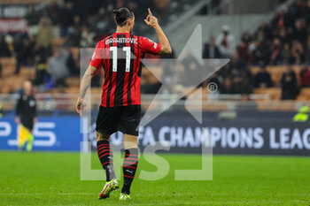 2021-11-03 - Zlatan Ibrahimovic of AC Milan gestures during the UEFA Champions League 2021/22 Group Stage - Group B football match between AC Milan and FC Porto at Giuseppe Meazza Stadium, Milan, Italy on November 03, 2021 - AC MILAN VS FC PORTO - UEFA CHAMPIONS LEAGUE - SOCCER