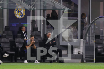 2021-09-15 - Carlo Ancelotti Head Coach of Real Madrid CF during the UEFA Champions League 2021/22 Group Stage - Group D football match between FC Internazionale and Real Madrid CF at Giuseppe Meazza Stadium, Milan, Italy on September 15, 2021 - GROUP D - INTER - FC INTERNAZIONALE VS REAL MADRID - UEFA CHAMPIONS LEAGUE - SOCCER