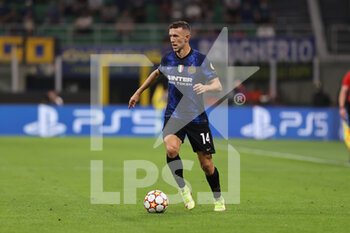 2021-09-15 - Ivan Perisic of FC Internazionale in action during the UEFA Champions League 2021/22 Group Stage - Group D football match between FC Internazionale and Real Madrid CF at Giuseppe Meazza Stadium, Milan, Italy on September 15, 2021 - GROUP D - INTER - FC INTERNAZIONALE VS REAL MADRID - UEFA CHAMPIONS LEAGUE - SOCCER