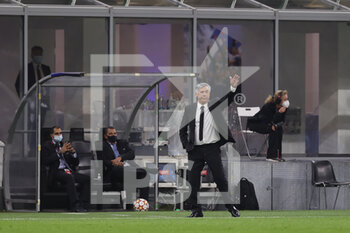 2021-09-15 - Carlo Ancelotti Head Coach of Real Madrid CF reacts from the bench during the UEFA Champions League 2021/22 Group Stage - Group D football match between FC Internazionale and Real Madrid CF at Giuseppe Meazza Stadium, Milan, Italy on September 15, 2021 - GROUP D - INTER - FC INTERNAZIONALE VS REAL MADRID - UEFA CHAMPIONS LEAGUE - SOCCER