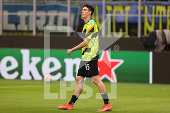 2021-09-15 - Alessandro Bastoni of FC Internazionale warms up during the UEFA Champions League 2021/22 Group Stage - Group D football match between FC Internazionale and Real Madrid CF at Giuseppe Meazza Stadium, Milan, Italy on September 15, 2021 - GROUP D - INTER - FC INTERNAZIONALE VS REAL MADRID - UEFA CHAMPIONS LEAGUE - SOCCER
