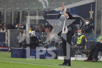 2021-10-19 - Simone Inzaghi Head Coach of FC Internazionale during the UEFA Champions League 2021/22 Group Stage - Group D football match between FC Internazionale and FC Sheriff Tiraspol at Giuseppe Meazza Stadium, Milan, Italy on October 19, 2021 - INTER - FC INTERNAZIONALE VS SHERIFF TIRASPOL - UEFA CHAMPIONS LEAGUE - SOCCER