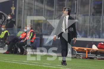 2021-10-19 - Simone Inzaghi Head Coach of FC Internazionale reacts from the bench during the UEFA Champions League 2021/22 Group Stage - Group D football match between FC Internazionale and FC Sheriff Tiraspol at Giuseppe Meazza Stadium, Milan, Italy on October 19, 2021 - INTER - FC INTERNAZIONALE VS SHERIFF TIRASPOL - UEFA CHAMPIONS LEAGUE - SOCCER