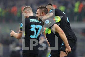 2021-10-19 - Stefan de Vrij of FC Internazionale celebrates after scoring a goal during the UEFA Champions League 2021/22 Group Stage - Group D football match between FC Internazionale and FC Sheriff Tiraspol at Giuseppe Meazza Stadium, Milan, Italy on October 19, 2021 - INTER - FC INTERNAZIONALE VS SHERIFF TIRASPOL - UEFA CHAMPIONS LEAGUE - SOCCER