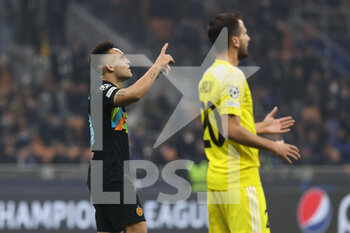 2021-10-19 - Lautaro Martinez of FC Internazionale reacts during the UEFA Champions League 2021/22 Group Stage - Group D football match between FC Internazionale and FC Sheriff Tiraspol at Giuseppe Meazza Stadium, Milan, Italy on October 19, 2021 - INTER - FC INTERNAZIONALE VS SHERIFF TIRASPOL - UEFA CHAMPIONS LEAGUE - SOCCER