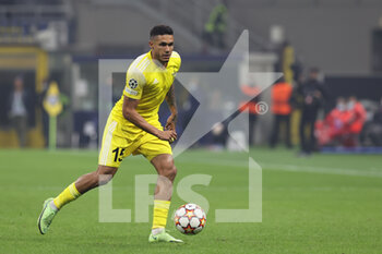 2021-10-19 - Cristiano of FC Sheriff Tiraspol in action during the UEFA Champions League 2021/22 Group Stage - Group D football match between FC Internazionale and FC Sheriff Tiraspol at Giuseppe Meazza Stadium, Milan, Italy on October 19, 2021 - INTER - FC INTERNAZIONALE VS SHERIFF TIRASPOL - UEFA CHAMPIONS LEAGUE - SOCCER