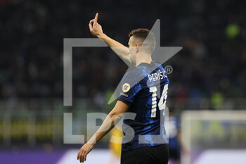2021-11-24 - Ivan Perisic of FC Internazionale gestures during the UEFA Champions League 2021/22 Group Stage - Group D football match between FC Internazionale and FC Shakhtar Donetsk at Giuseppe Meazza Stadium, Milan, Italy on November 24, 2021 - INTER - FC INTERNAZIONALE VS SHAKHTAR DONETSK - UEFA CHAMPIONS LEAGUE - SOCCER