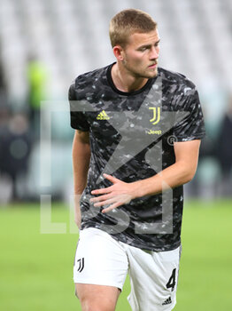 2021-11-02 - Matthijs De Ligt (Juventus FC) during warmup - JUVENTUS FC VS ZENIT ST. PETERSBURG - UEFA CHAMPIONS LEAGUE - SOCCER