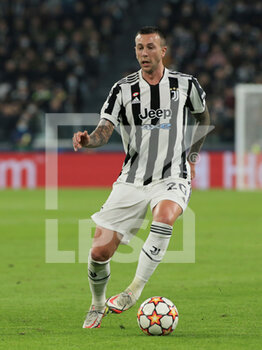 2021-11-02 - Federico Bernardeschi (Juventus FC) controlling the ball - JUVENTUS FC VS ZENIT ST. PETERSBURG - UEFA CHAMPIONS LEAGUE - SOCCER