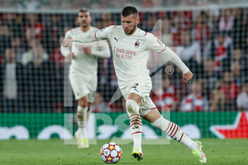 2021-09-15 - Ante Rebic (AC Milan) in action - GROUP B - LIVERPOOL FC VS AC MILAN - UEFA CHAMPIONS LEAGUE - SOCCER