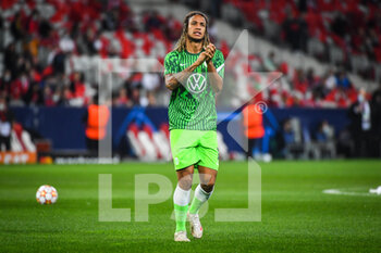 2021-09-14 - Kevin MBABU of Wolfsburg during the UEFA Champions League, Group Stage, Group G football match between Lille OSC (LOSC) and Verein fur Leibesubungen Wolfsburg on September 14, 2021 at Pierre Mauroy Stadium in Villeneuve-d'Ascq, France - LILLE OSC (LOSC) AND VEREIN FUR LEIBESUBUNGEN WOLFSBURG - UEFA CHAMPIONS LEAGUE - SOCCER