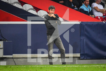 2021-09-14 - Mark VAN BOMMEL of Wolfsburg during the UEFA Champions League, Group Stage, Group G football match between Lille OSC (LOSC) and Verein fur Leibesubungen Wolfsburg on September 14, 2021 at Pierre Mauroy Stadium in Villeneuve-d'Ascq, France - LILLE OSC (LOSC) AND VEREIN FUR LEIBESUBUNGEN WOLFSBURG - UEFA CHAMPIONS LEAGUE - SOCCER
