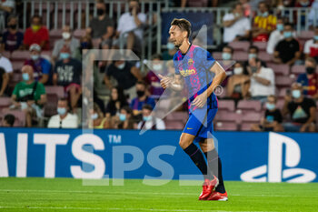 2021-09-14 - Luck de Jong of FC Barcelona laments during the UEFA Champions League, football match played between FC Barcelona and Bayern Munich at Camp Nou Stadium on September 14, 2021, in Barcelona, Spain - FC BARCELONA VS BAYERN MUNICH - UEFA CHAMPIONS LEAGUE - SOCCER