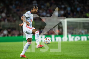2021-09-14 - Serge Gnabry of Bayern Munich in action during the UEFA Champions League, football match played between FC Barcelona and Bayern Munich at Camp Nou Stadium on September 14, 2021, in Barcelona, Spain - FC BARCELONA VS BAYERN MUNICH - UEFA CHAMPIONS LEAGUE - SOCCER