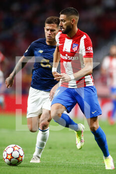 2021-09-15 - Yannick Carrasco of Atletico de Madrid in action during the UEFA Champions League, Group B, football match played between Atletico de Madrid and FC Porto at Wanda Metropolitano stadium on September 15, 2021, in Madrid, Spain - GROUP B - ATLETICO DE MADRID VS FC PORTO - UEFA CHAMPIONS LEAGUE - SOCCER