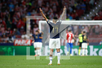 2021-09-15 - Jesus Corona of Porto protest during the UEFA Champions League, Group B, football match played between Atletico de Madrid and FC Porto at Wanda Metropolitano stadium on September 15, 2021, in Madrid, Spain - GROUP B - ATLETICO DE MADRID VS FC PORTO - UEFA CHAMPIONS LEAGUE - SOCCER