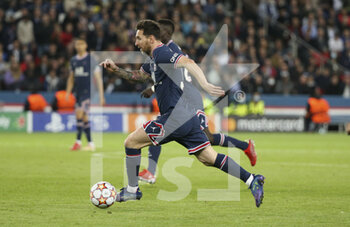 2021-09-28 - Lionel Messi of PSG during the UEFA Champions League, Group A football match between Paris Saint-Germain and Manchester City on September 28, 2021 at Parc des Princes stadium in Paris, France - PARIS SAINT-GERMAIN VS MANCHESTER CITY - UEFA CHAMPIONS LEAGUE - SOCCER