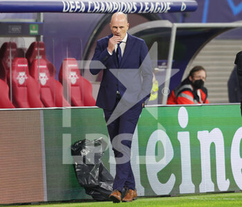 2021-09-28 - Club Bugge coach Philippe Clement during the UEFA Champions League, Group A football match between Red Bull Leipzig and Club Brugge on September 28, 2021 at Red Bull Arena in Leipzig, Germany - RED BULL LEIPZIG VS CLUB BRUGGE - UEFA CHAMPIONS LEAGUE - SOCCER