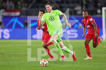 2021-09-29 - Wout Weghorst of Wolfsburg during the UEFA Champions League, Group G football match between VfL Wolfsburg and FC Sevilla on September 29, 2021 at Volkswagen Arena in Wolfsburg, Germany - VFL WOLFSBURG VS FC SEVILLA - UEFA CHAMPIONS LEAGUE - SOCCER