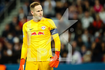 2021-10-19 - Peter Gulacsi of RB Leipzig during the UEFA Champions League, Group A football match between Paris Saint-Germain and RB Leipzig on October 19, 2021 at Parc des Princes stadium in Paris, France - PARIS SAINT-GERMAIN VS RB LEIPZIG - UEFA CHAMPIONS LEAGUE - SOCCER
