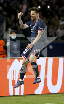 2021-10-19 - Lionel Messi of PSG celebrates his second goal on a panenka penalty kick during the UEFA Champions League Group A football match between Paris Saint-Germain (PSG) and RB Leipzig on October 19, 2021 at Parc des Princes stadium in Paris, France - PARIS SAINT-GERMAIN VS RB LEIPZIG - UEFA CHAMPIONS LEAGUE - SOCCER