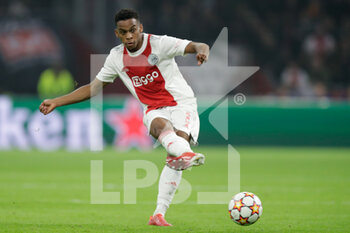 2021-10-19 - Jurrien Timber of Ajax during the UEFA Champions League, Group C football match between Ajax and Borussia Dortmund on October 19, 2021 at Johan Cruijff ArenA in Amsterdam, Netherlands - AJAX VS BORUSSIA DORTMUND - UEFA CHAMPIONS LEAGUE - SOCCER