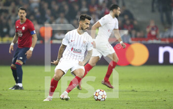 2021-10-20 - Suso aka Jesus Joaquin Fernandez Saez de la Torre of Sevilla FC during the UEFA Champions League, Group G football match between Lille OSC (LOSC) and Sevilla FC on October 20, 2021 at Stade Pierre Mauroy in Villeneuve-d'Ascq near Lille, France - LILLE OSC (LOSC) VS SEVILLA FC - UEFA CHAMPIONS LEAGUE - SOCCER