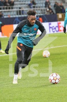 2021-11-02 - Callum Hudson-Odoi of FC Chelsea warms up during the UEFA Champions League, Group H football match between Malmo FF and Chelsea FC on November 2, 2021 at Eleda Stadion in Malmo, Sweden - MALMO FF VS CHELSEA FC - UEFA CHAMPIONS LEAGUE - SOCCER