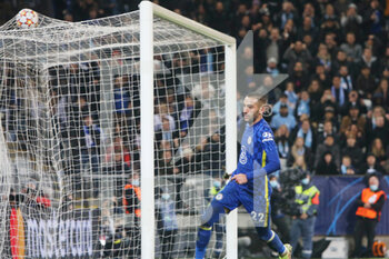 2021-11-02 - Hakim Ziyech of FC Chelsea scores a goal 0-1 during the UEFA Champions League, Group H football match between Malmo FF and Chelsea FC on November 2, 2021 at Eleda Stadion in Malmo, Sweden - MALMO FF VS CHELSEA FC - UEFA CHAMPIONS LEAGUE - SOCCER