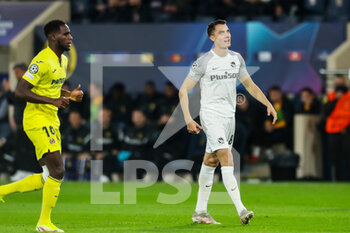 2021-11-02 - Vincent Sierro of Young Boys during the UEFA Champions League, Group F football match between Villarreal CF and BSC Young Boys on November 2, 2021 at the Ceramica Stadium in Castellon, Spain - VILLARREAL CF VS BSC YOUNG BOYS - UEFA CHAMPIONS LEAGUE - SOCCER