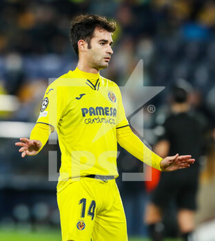 2021-11-02 - Manu Trigueros of Villarreal during the UEFA Champions League, Group F football match between Villarreal CF and BSC Young Boys on November 2, 2021 at the Ceramica Stadium in Castellon, Spain - VILLARREAL CF VS BSC YOUNG BOYS - UEFA CHAMPIONS LEAGUE - SOCCER