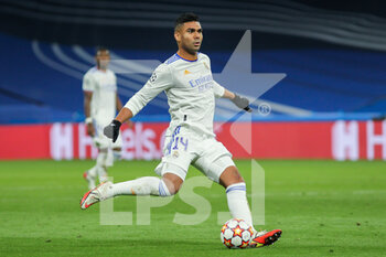 2021-11-03 - Carlos Henrique Casemiro of Real Madrid during the UEFA Champions League, Group D football match between Real Madrid and Shakhtar Donetsk on November 03, 2021 at Santiago Bernabeu stadium in Madrid, Spain - REAL MADRID VS SHAKHTAR DONETSK - UEFA CHAMPIONS LEAGUE - SOCCER
