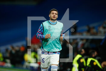 2021-11-03 - Luka Jovic of Real Madrid warms up during the UEFA Champions League, Group D football match between Real Madrid and Shakhtar Donetsk on November 03, 2021 at Santiago Bernabeu stadium in Madrid, Spain - REAL MADRID VS SHAKHTAR DONETSK - UEFA CHAMPIONS LEAGUE - SOCCER